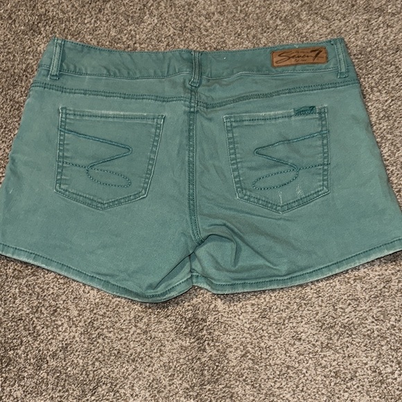 Seven7 distressed jean shorts - Picture 5 of 8